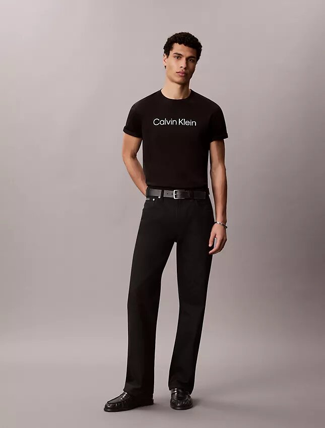 Klassisk T-shirt med standardlogotyp Klassisk T-shirt med standardlogotyp