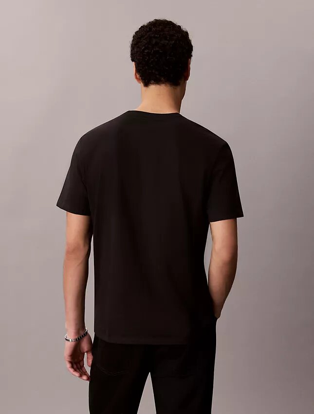 Klassisk T-shirt med standardlogotyp Klassisk T-shirt med standardlogotyp