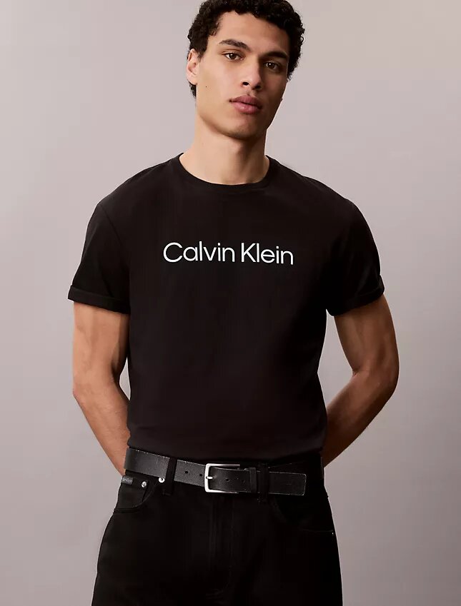 Klassisk T-shirt med standardlogotyp Klassisk T-shirt med standardlogotyp