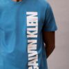 Klassisk T-shirt med vertikal logotyp