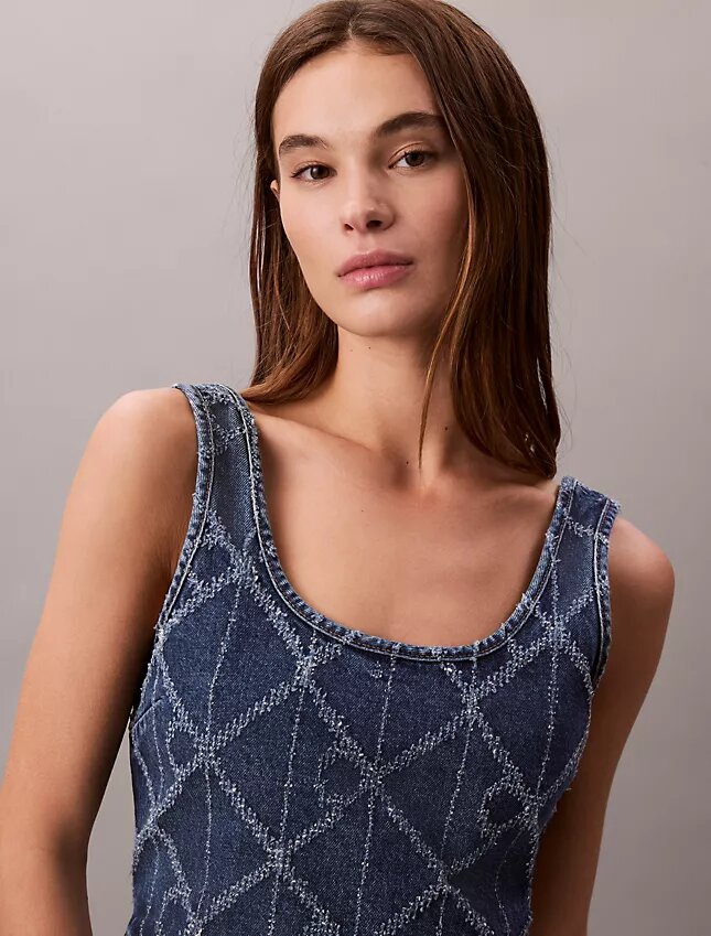 Kort linne i denim med Monogram över hela plagget Kort linne i denim med Monogram över hela plagget