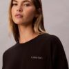 Kort T-shirt i bomullsjersey med logotyp