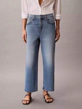 Korta jeans med vida ben