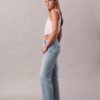 Korta raka jeans i lyocellblandning med hög midja Korta raka jeans i lyocellblandning med hög midja