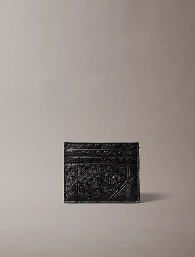 Kortfodral med präglad logotyp Kortfodral med präglad logotyp