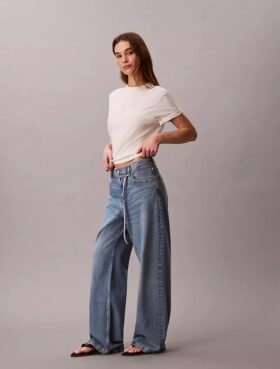 Lågmidjade baggy-Jeans med bälten Lågmidjade baggy-Jeans med bälten