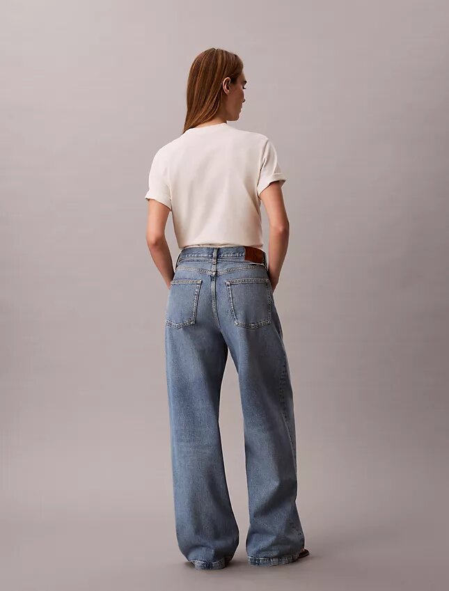 Lågmidjade baggy-Jeans med bälten Lågmidjade baggy-Jeans med bälten