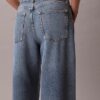 Lågmidjade baggy-Jeans med bälten Lågmidjade baggy-Jeans med bälten
