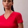 Liquid Cotton T-shirt med avslappnad V-ringning Liquid Cotton T-shirt med avslappnad V-ringning