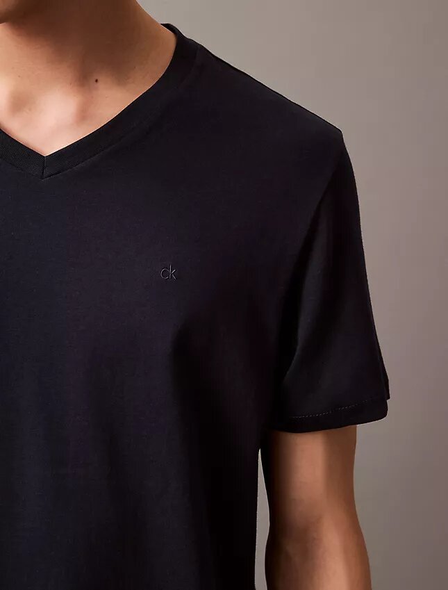 Liquid Touch Classic T-shirt med V-ringning Liquid Touch Classic T-shirt med V-ringning