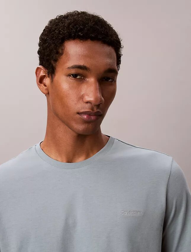 Liquid Touch T-shirt med rund hals Liquid Touch T-shirt med rund hals