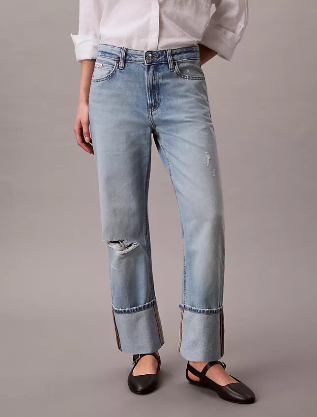 Lösa jeans med breda benslut Lösa jeans med breda benslut
