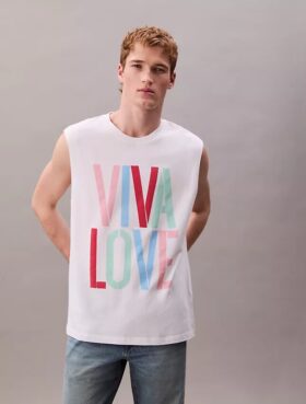Marc Hundley Pride Viva Love Löst sittande linne