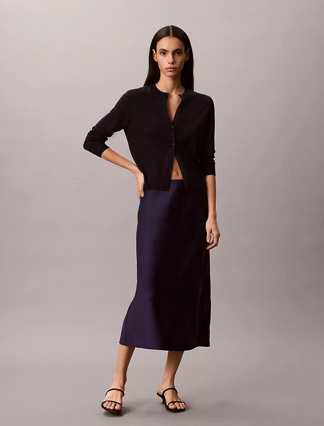 Midi-kjol i satin Midi-kjol i satin