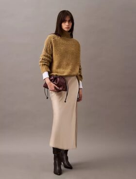 Midi-kjol i stretch-satin Midi-kjol i stretch-satin
