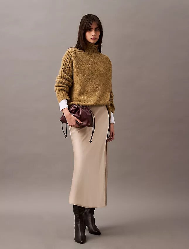 Midi-kjol i stretch-satin Midi-kjol i stretch-satin