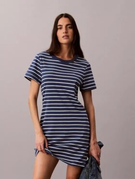 Mini-T-shirtklänning med Monogram Mini-T-shirtklänning med Monogram