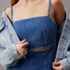 Miniklänning i denim med utskärningar Miniklänning i denim med utskärningar