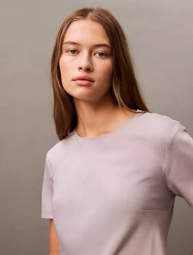 Miniklänning i T-shirtstil