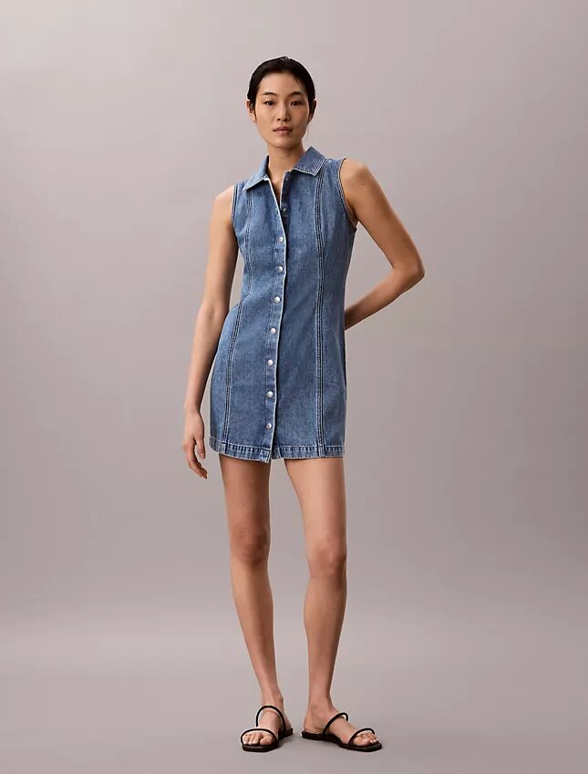 Miniklänning med denim sömmar Miniklänning med denim sömmar