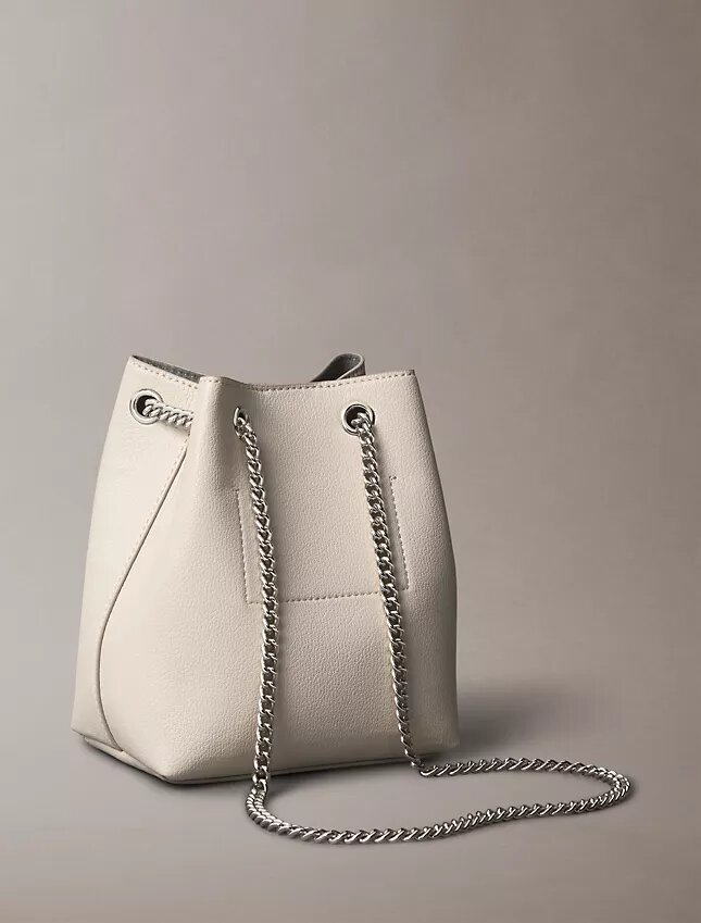 Minimalistisk bucket bag med Monogram Minimalistisk bucket bag med Monogram