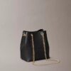 Minimalistisk bucket bag med Monogram Minimalistisk bucket bag med Monogram
