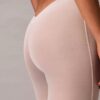 Minimalistiska boyshorts med nederrygg i mesh Minimalistiska boyshorts med nederrygg i mesh