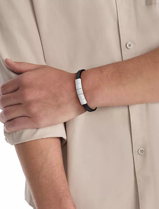 Minimalistiskt armband med rutor Minimalistiskt armband med rutor