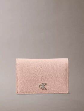Minimalistiskt kortfodral med Monogram