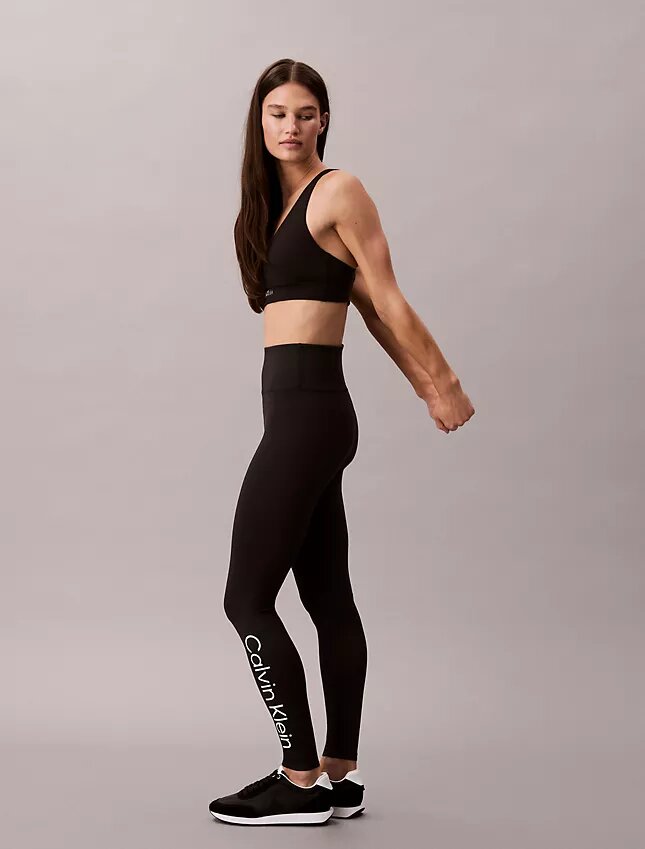 Mjuk sport-BH för medelhög belastning Mjuk sport-BH för medelhög belastning