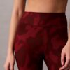 Mjuka sportleggings med abstrakt tryck och 7/8-längd Mjuka sportleggings med abstrakt tryck och 7/8-längd