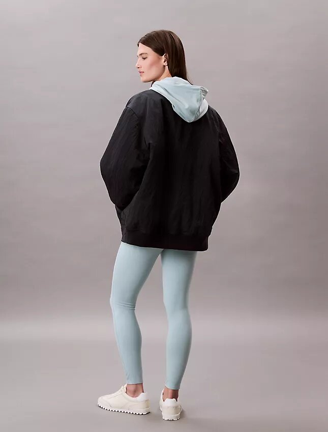 Mjuka stretchiga sportleggings med 7/8-längd Mjuka stretchiga sportleggings med 7/8-längd