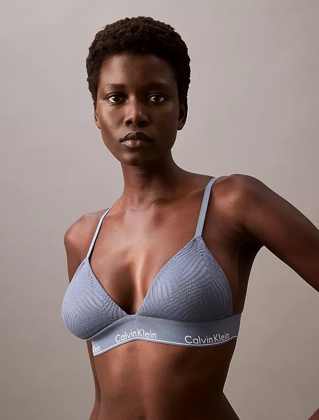 Modern spets, lätt fodrad triangel-Bralette Modern spets, lätt fodrad triangel-Bralette