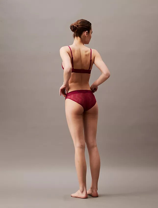 Modern spets, lätt fodrad triangel-Bralette Modern spets, lätt fodrad triangel-Bralette