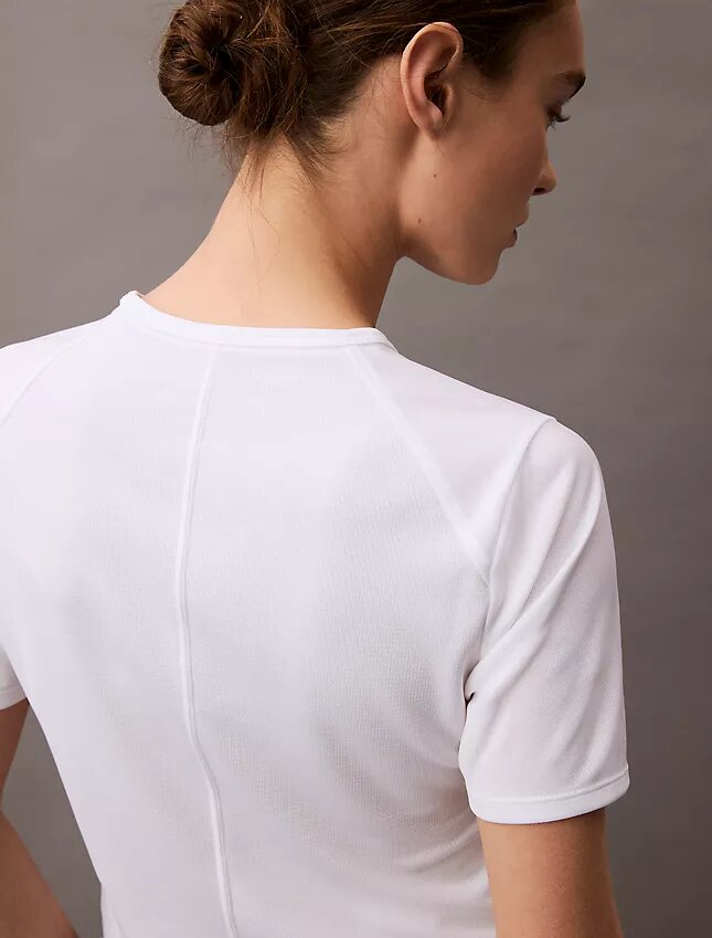 Modern sport-T-shirt med rund hals Modern sport-T-shirt med rund hals