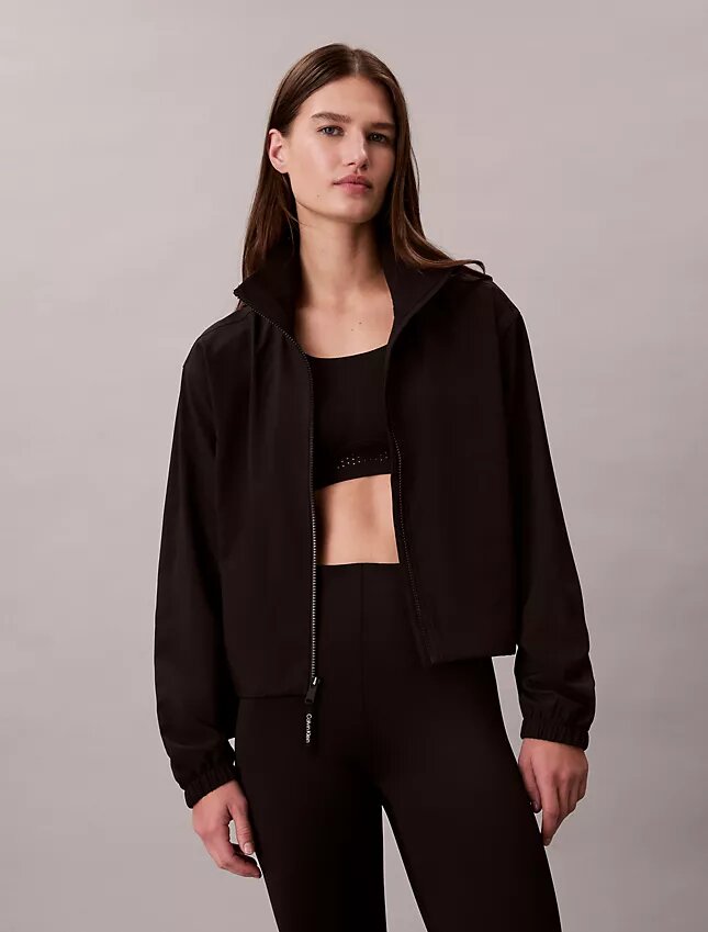 Modern sportig vindjacka Modern sportig vindjacka