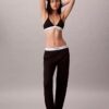 Moderna joggingbyxor i frotté Moderna joggingbyxor i frotté