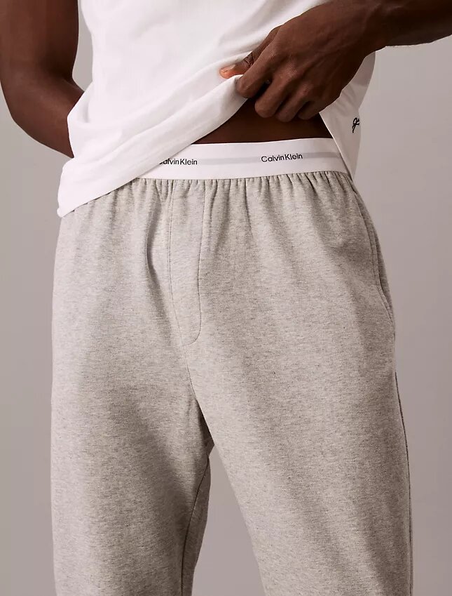 Moderna joggingbyxor i frotté Moderna joggingbyxor i frotté