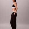 Moderna joggingbyxor i frotté Moderna joggingbyxor i frotté