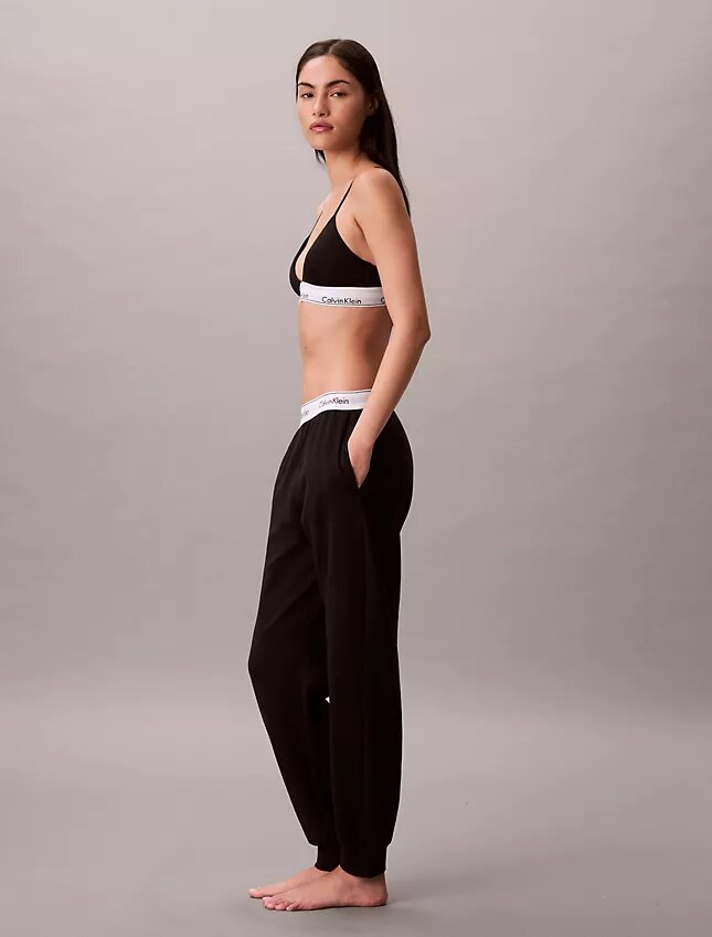 Moderna joggingbyxor i frotté Moderna joggingbyxor i frotté