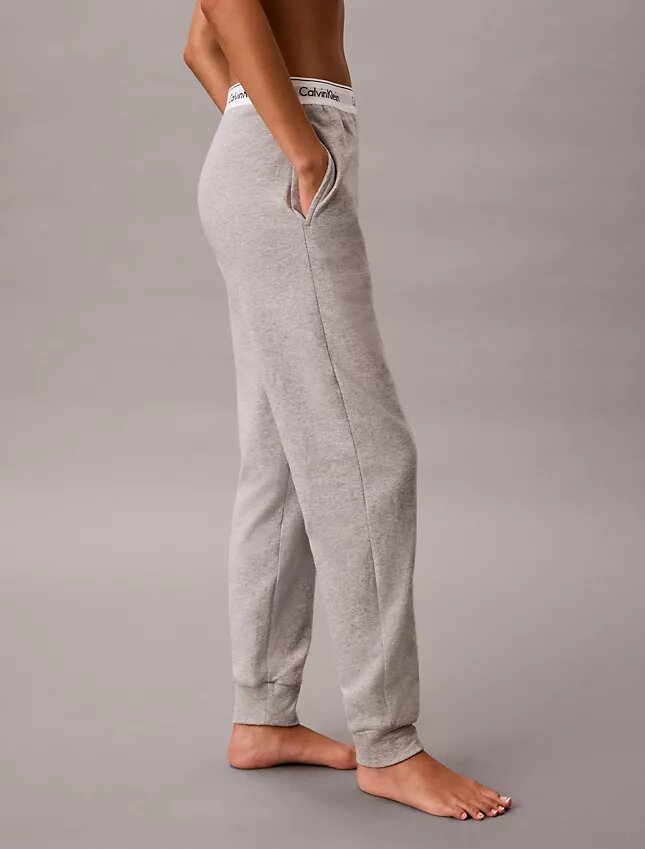 Moderna joggingbyxor i frotté Moderna joggingbyxor i frotté