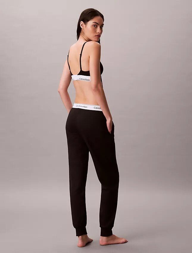 Moderna joggingbyxor i frotté Moderna joggingbyxor i frotté