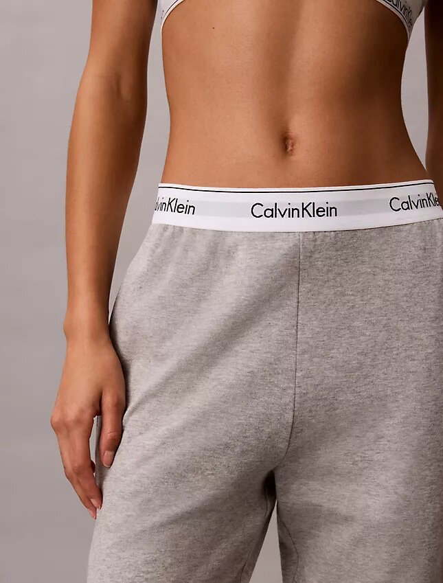 Moderna joggingbyxor i frotté Moderna joggingbyxor i frotté