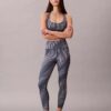 Moderna sportiga leggings med hög midja och 7/8-längd Moderna sportiga leggings med hög midja och 7/8-längd