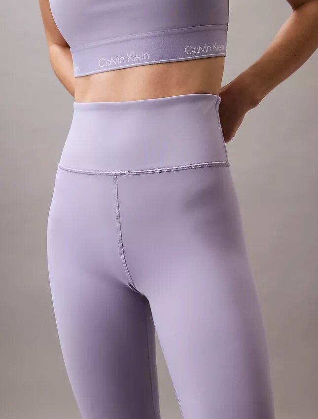 Moderna sportleggings med hög midja och 7/8-längd Moderna sportleggings med hög midja och 7/8-längd