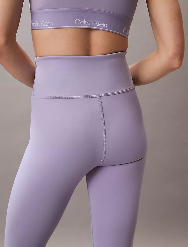 Moderna sportleggings med hög midja och 7/8-längd Moderna sportleggings med hög midja och 7/8-längd