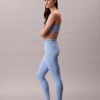 Moderna sportleggings med hög midja och logotyp i linningen, 7/8-längd Moderna sportleggings med hög midja och logotyp i linningen, 7/8-längd