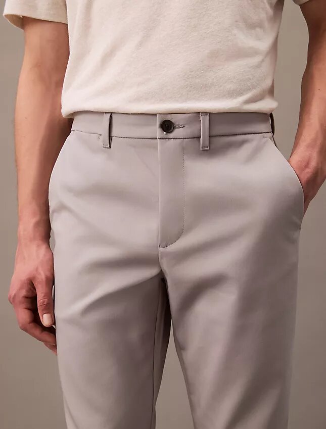 Moderna stretchbyxor i chinostil Moderna stretchbyxor i chinostil