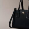 Monogram Mini Tote Crossbody-väska