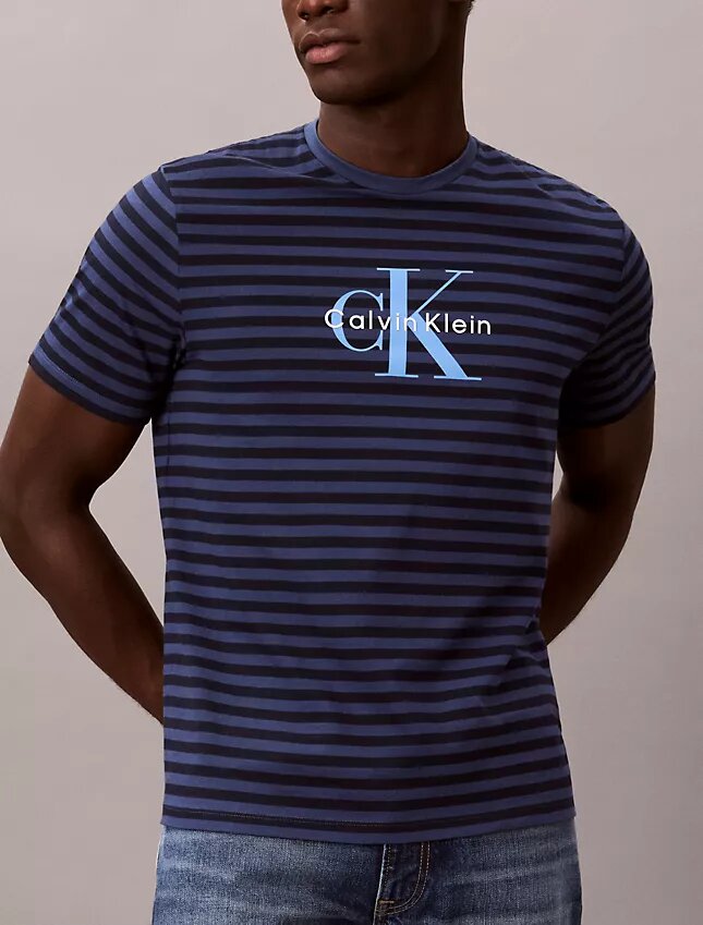 Monologo Classic T-shirt med grafiskt randmönster Monologo Classic T-shirt med grafiskt randmönster